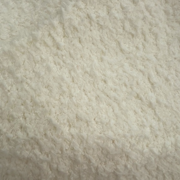 NWT SKIMS Bouclé Women's Vanilla  Tank Top Gentle ribbed design on bottom. - Picture 3 of 8